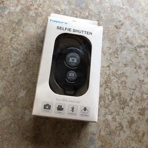 * 3/$20 * Selfie Shutter